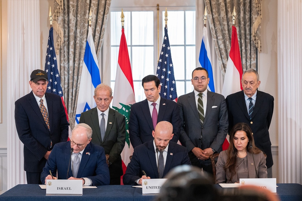 Estados Unidos, Israel e Líbano assinam acordo em busca da paz