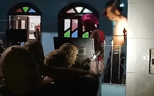 Família é feita refém após ter casa invadida em Salvador