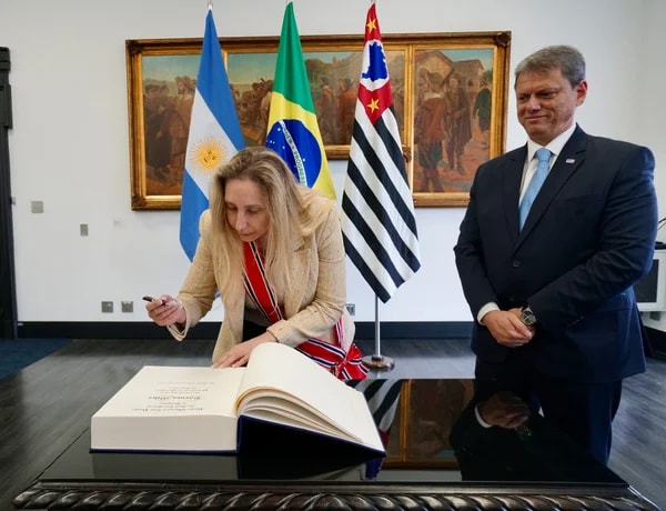 Como será recepção de Tarcísio a Milei no Palácio dos Bandeirantes