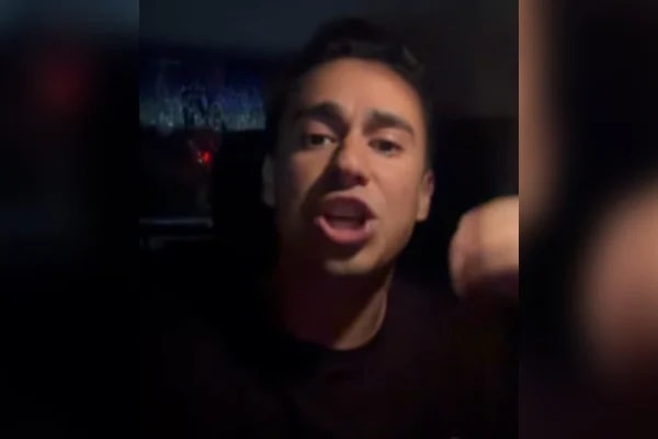 Cobrado por ala bolsonarista, Nikolas tenta fortalecer Flávio em Minas