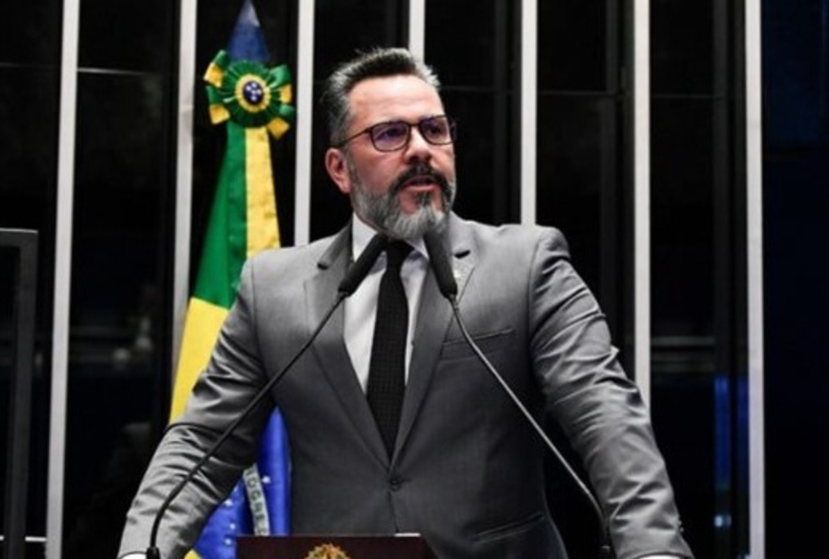 Senador gastou R$ 202,6 mil em posto de seu candidato a vice no Acre