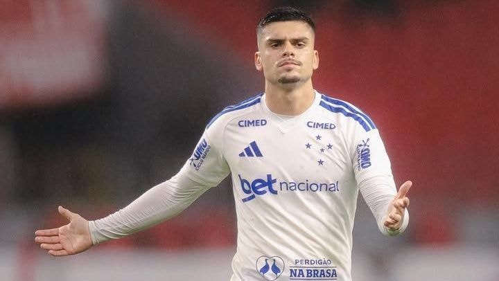 John Textor revela valor de multa rescisória de Danilo, alvo do Palmeiras