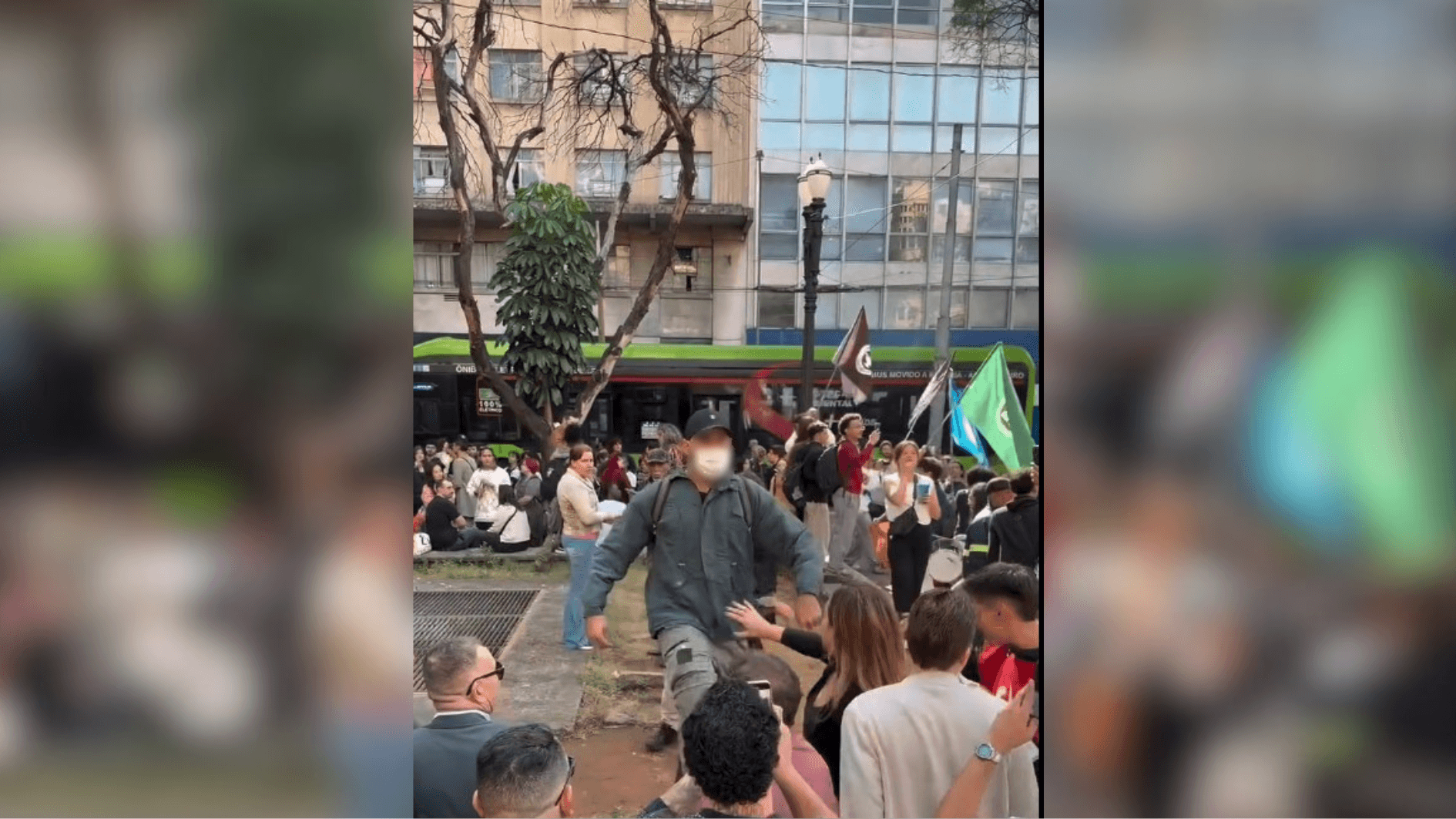 Manifestação estudantil fecha Faria Lima contra Governo de SP