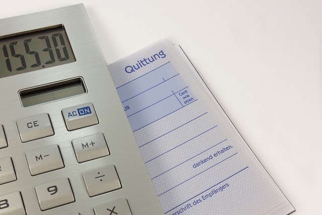 Inadimplência das famílias sobe e bate recorde em julho, diz Banco Central