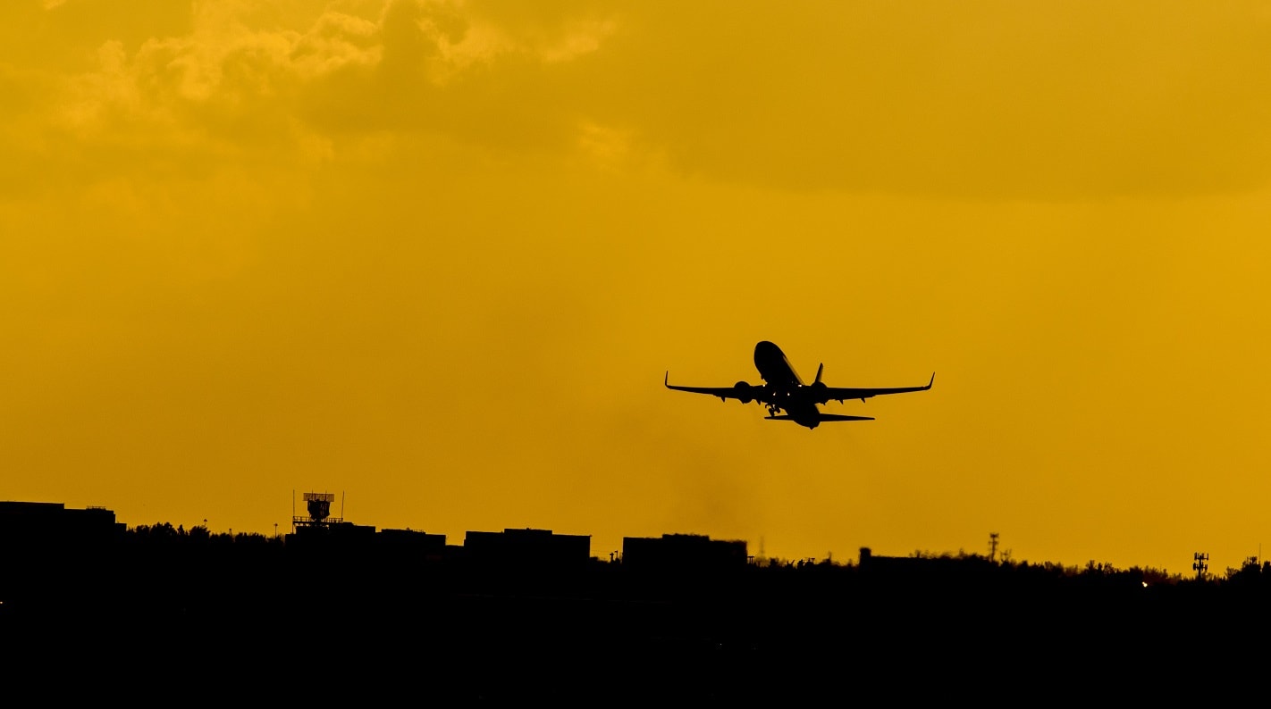 Principal item de custo do setor aéreo acumula alta de 100%, diz Abear