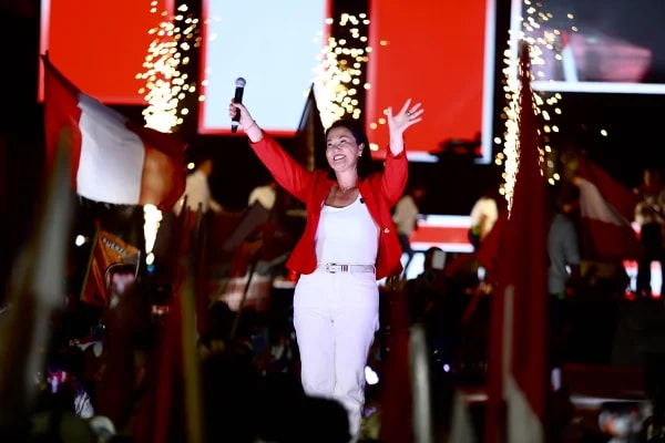 Keiko fala em "prudência" antes de proclamação do resultado no Peru