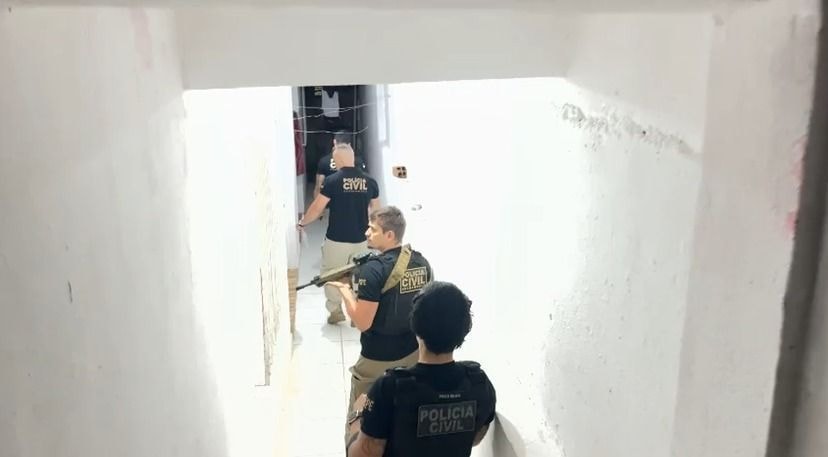 Homem é preso por liderar grupo criminoso e estuprar adolescente em SP