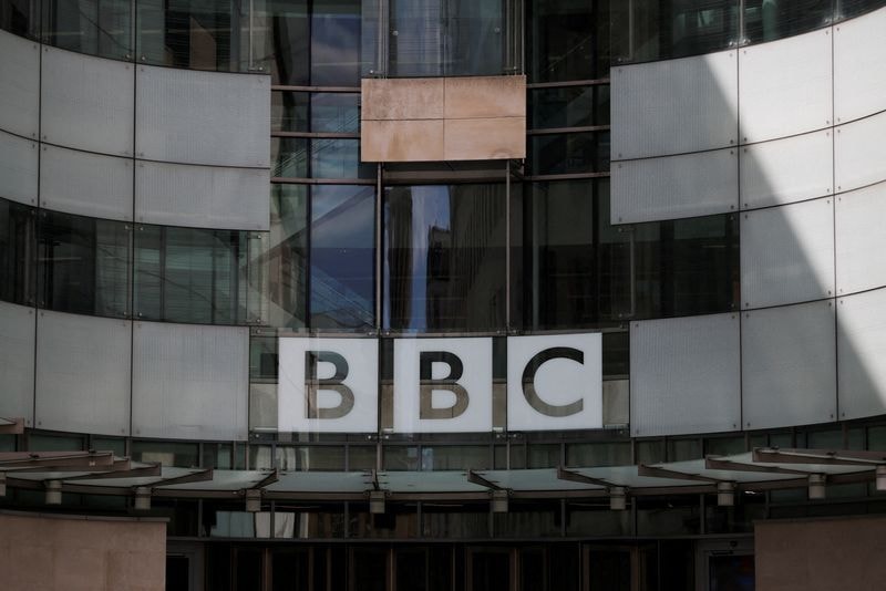 Juíza alerta que Trump precisa depor em processo de US$ 10 bi contra a BBC