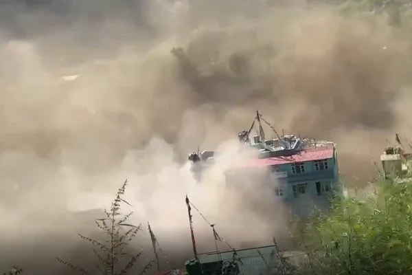 Tragédia no Nepal: como terremoto desencadeou mar de lama