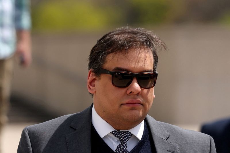 George Santos faz acordo de US$ 35 mil por irregularidade em apostas