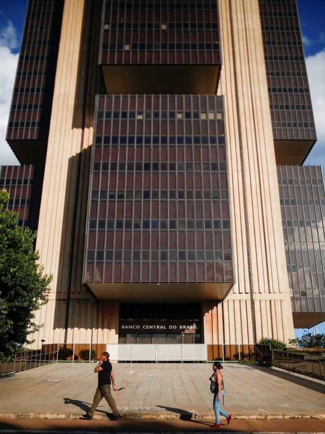 Tesouro Direto: taxas recuam com prévia do PIB mais fraca antes do Copom