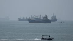 EUA atingem lançadores iranianos na Ilha de Larak no primeiro ataque em semanas ao país