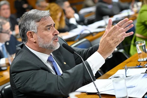 Líder de Lula amplia patrimônio em R$ 1,68 milhão em quatro anos