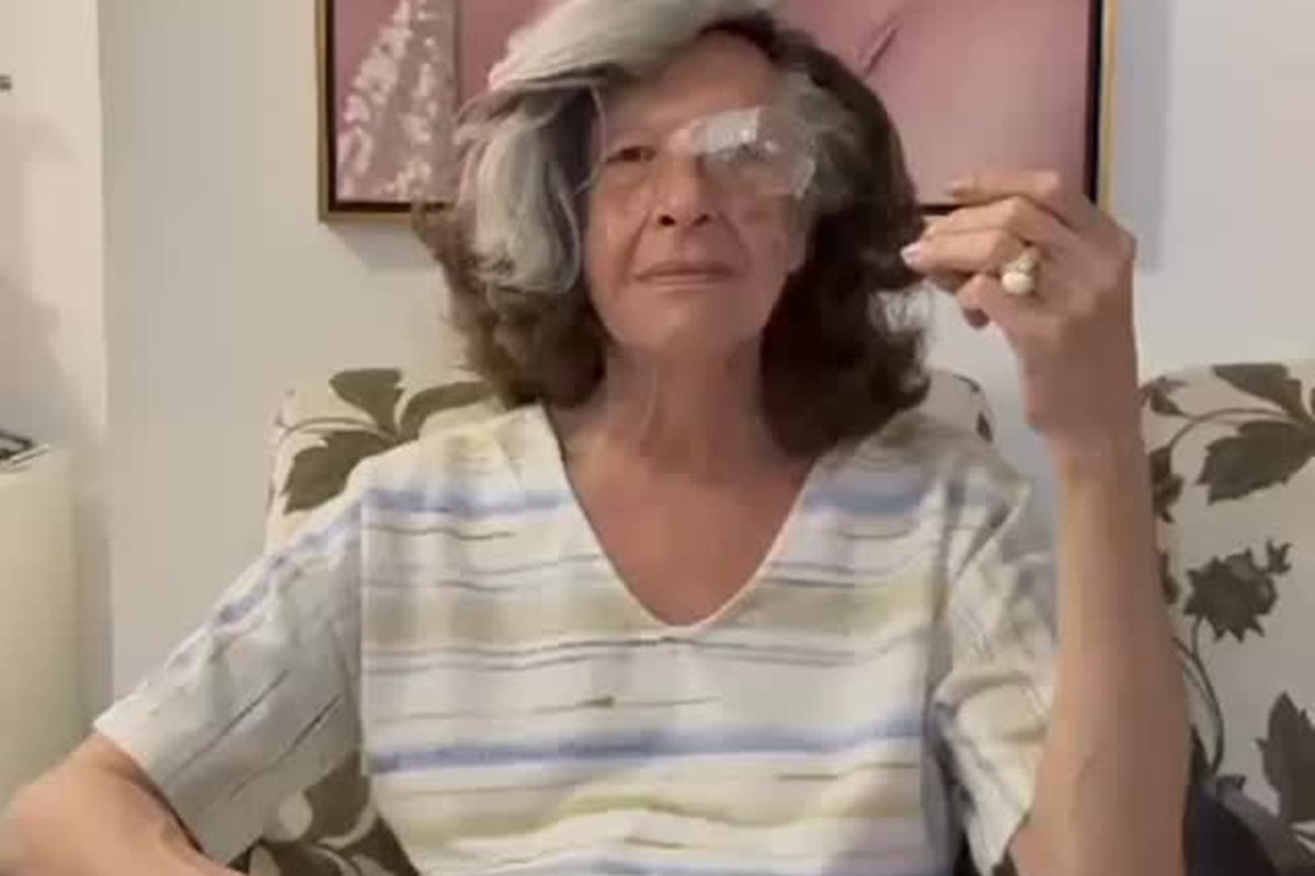 Ícone LGBTQIAPN+ no país, Divina Valeria pede ajuda após cirurgia. Vídeo