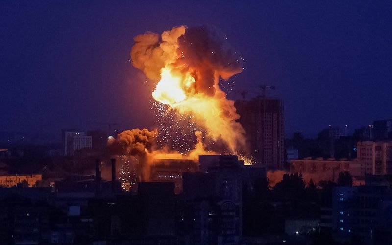 Medo e destruição marcam relatos de brasileiros na Ucrânia