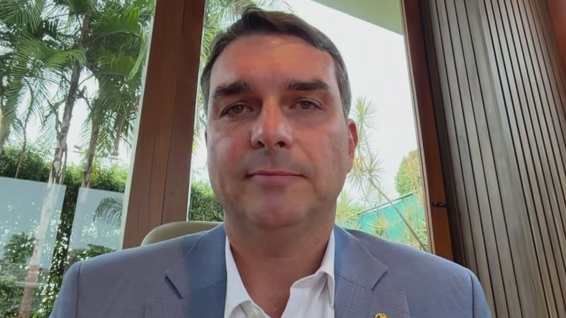 Flávio é mais uma peça do “Partido da Corrupção”, diz Renan Santos