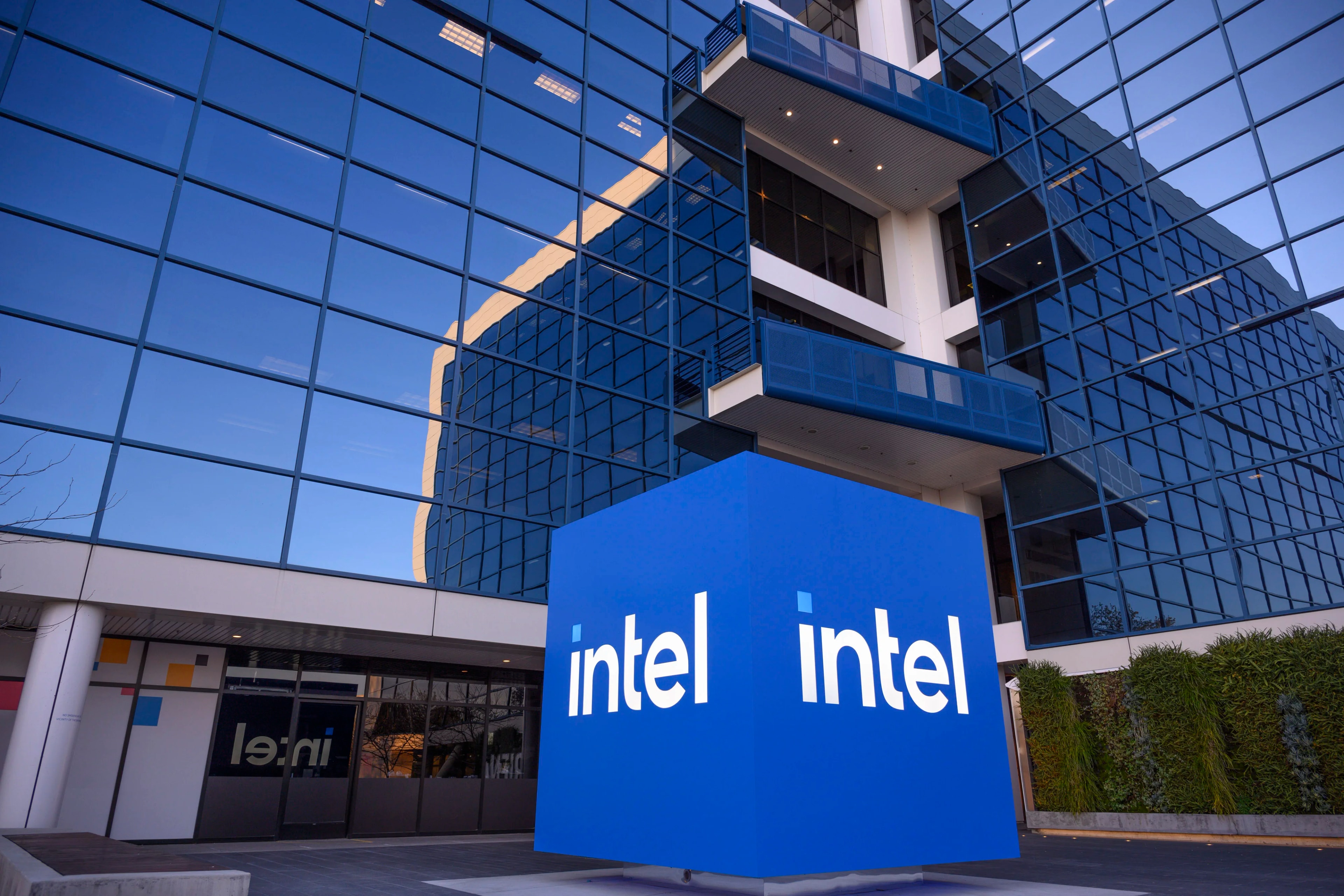 Intel pode encarecer CPUs em até 10% e "matar" linhas mais básicas