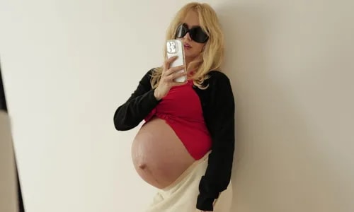 Filha de Xuxa dá à luz ao terceiro filho; veja fotos