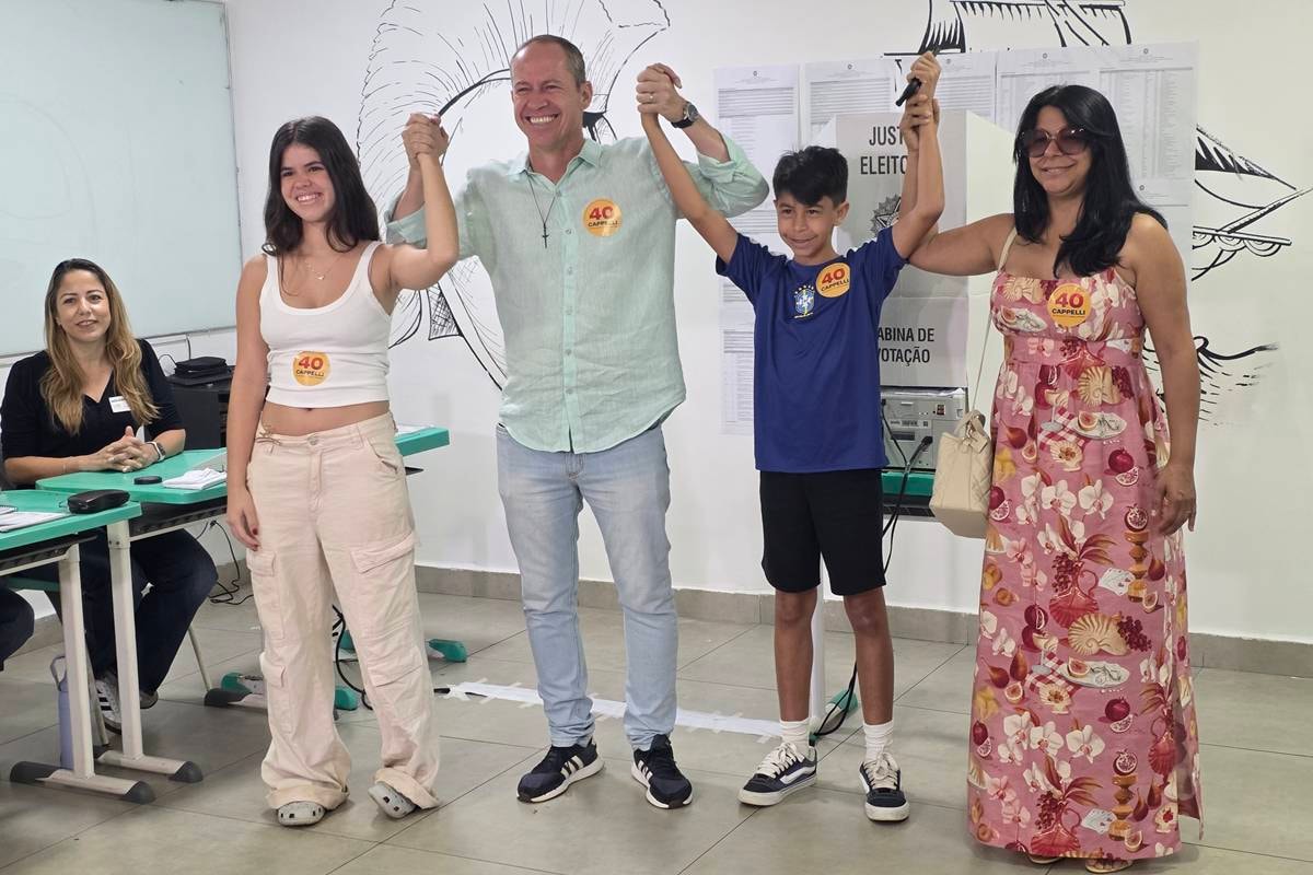 Cappelli vota no Sudoeste e se diz confiante: "Vamos ao segundo turno"