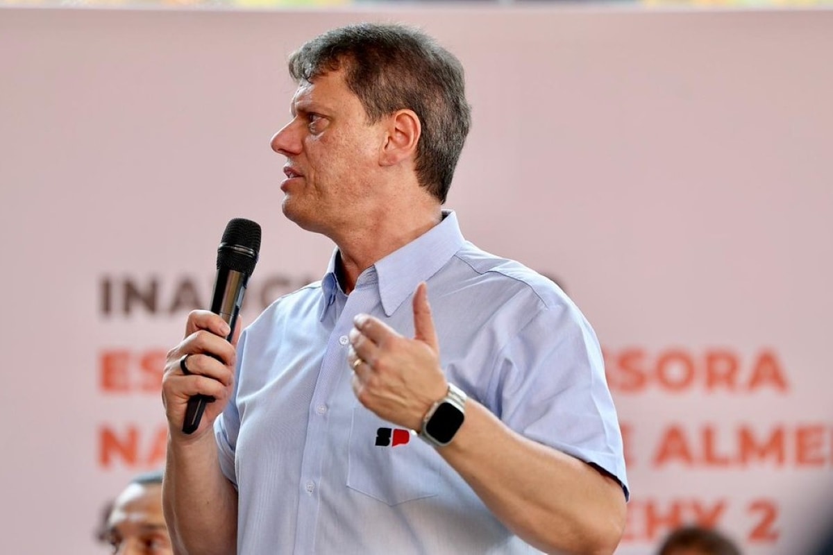 Tarcísio diz que relação com Vorcaro não enfraquece campanha de Flávio