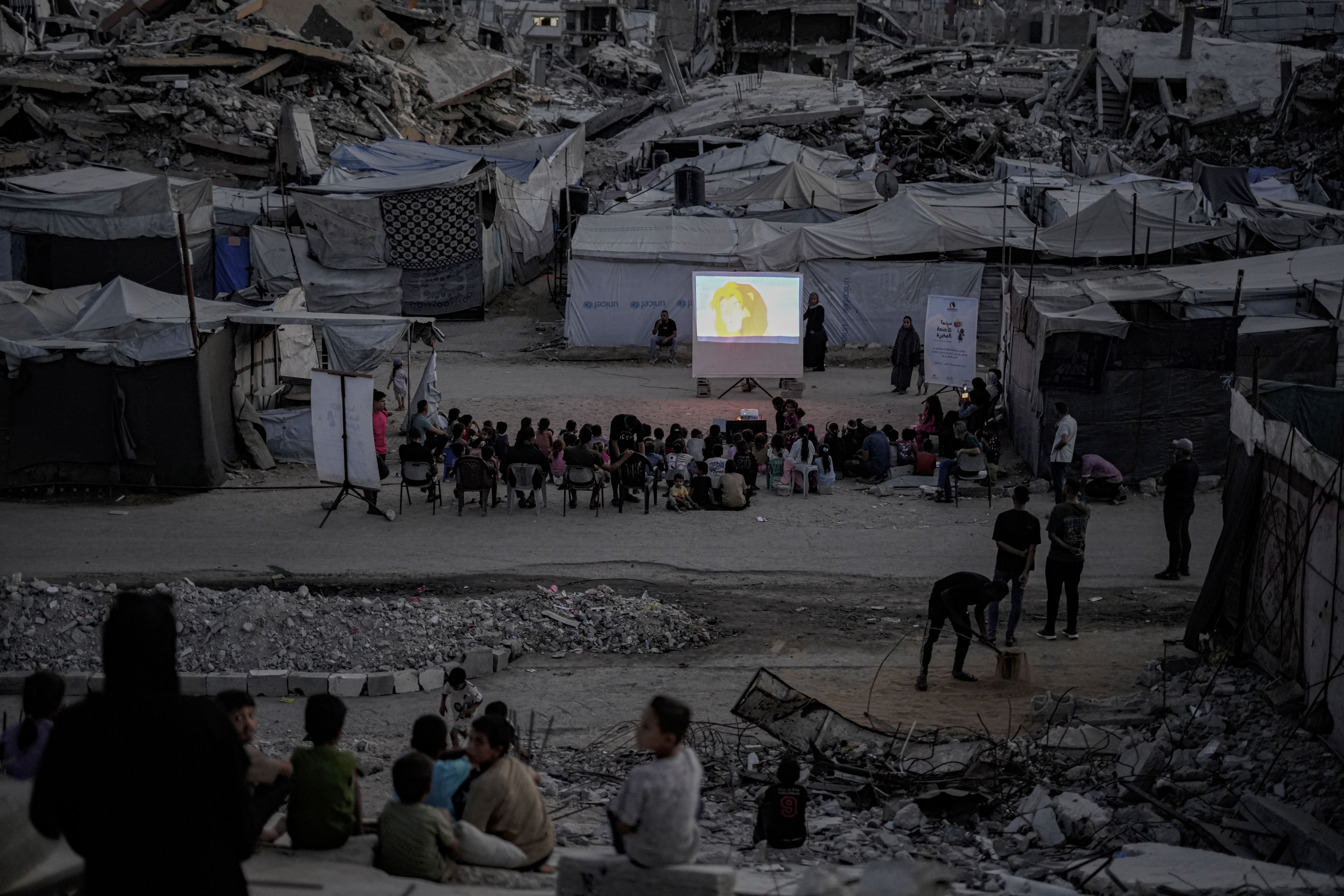 Rei Leão, Ratatouille: Conheça projeto de Gaza que leva cinema às crianças
