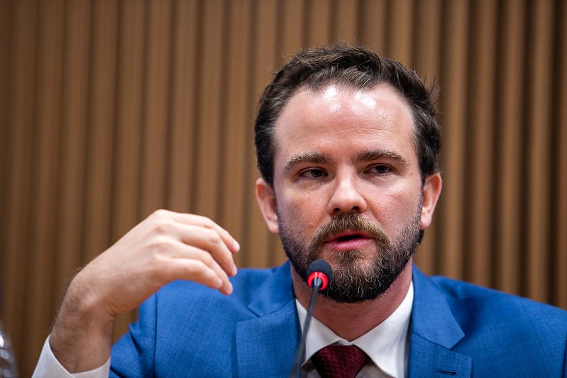 Ministro da Fazenda quer ‘apertar’ o arcabouço fiscal para ajudar política monetária