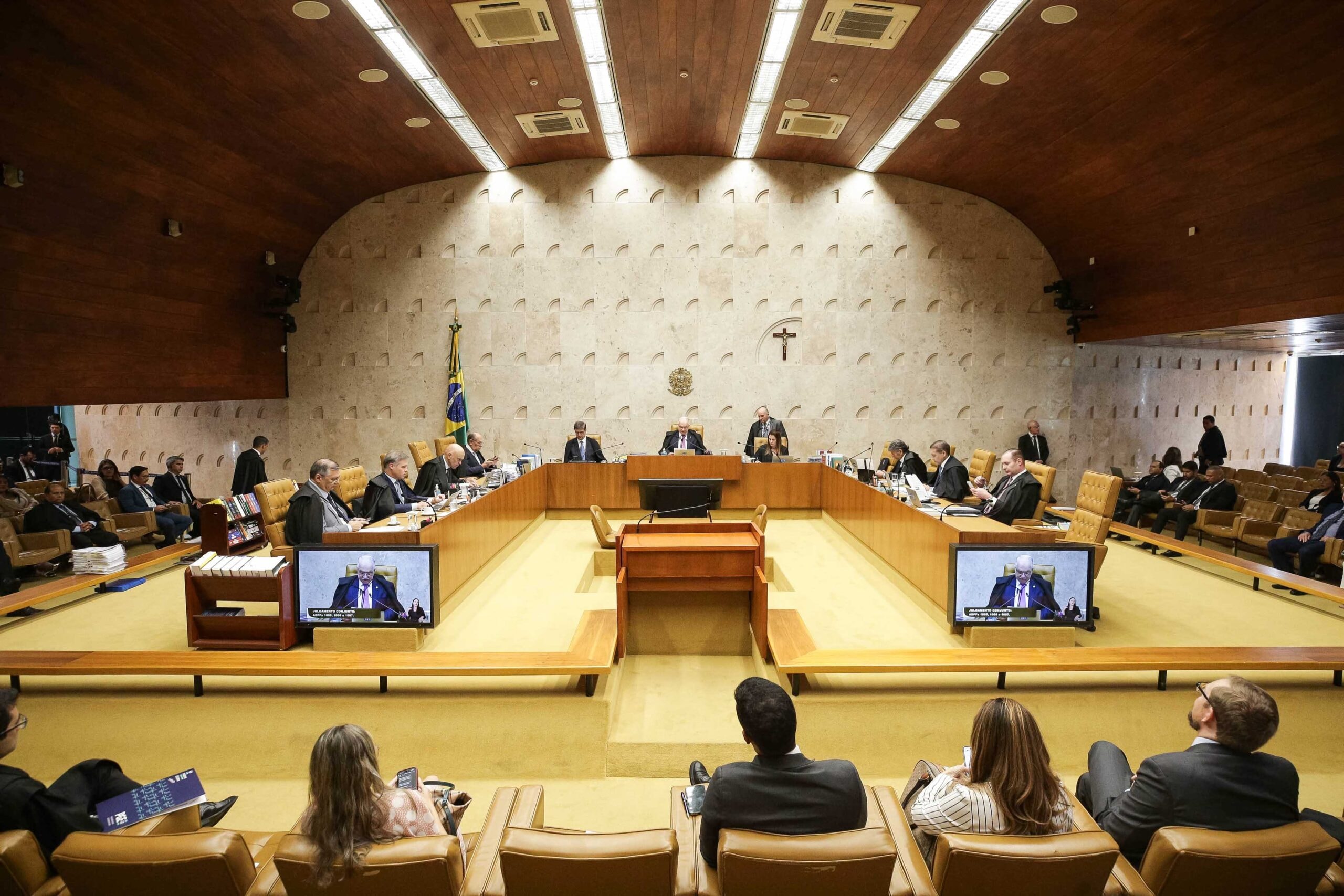 Deputado aciona Justiça contra licitação do STF para monitorar redes