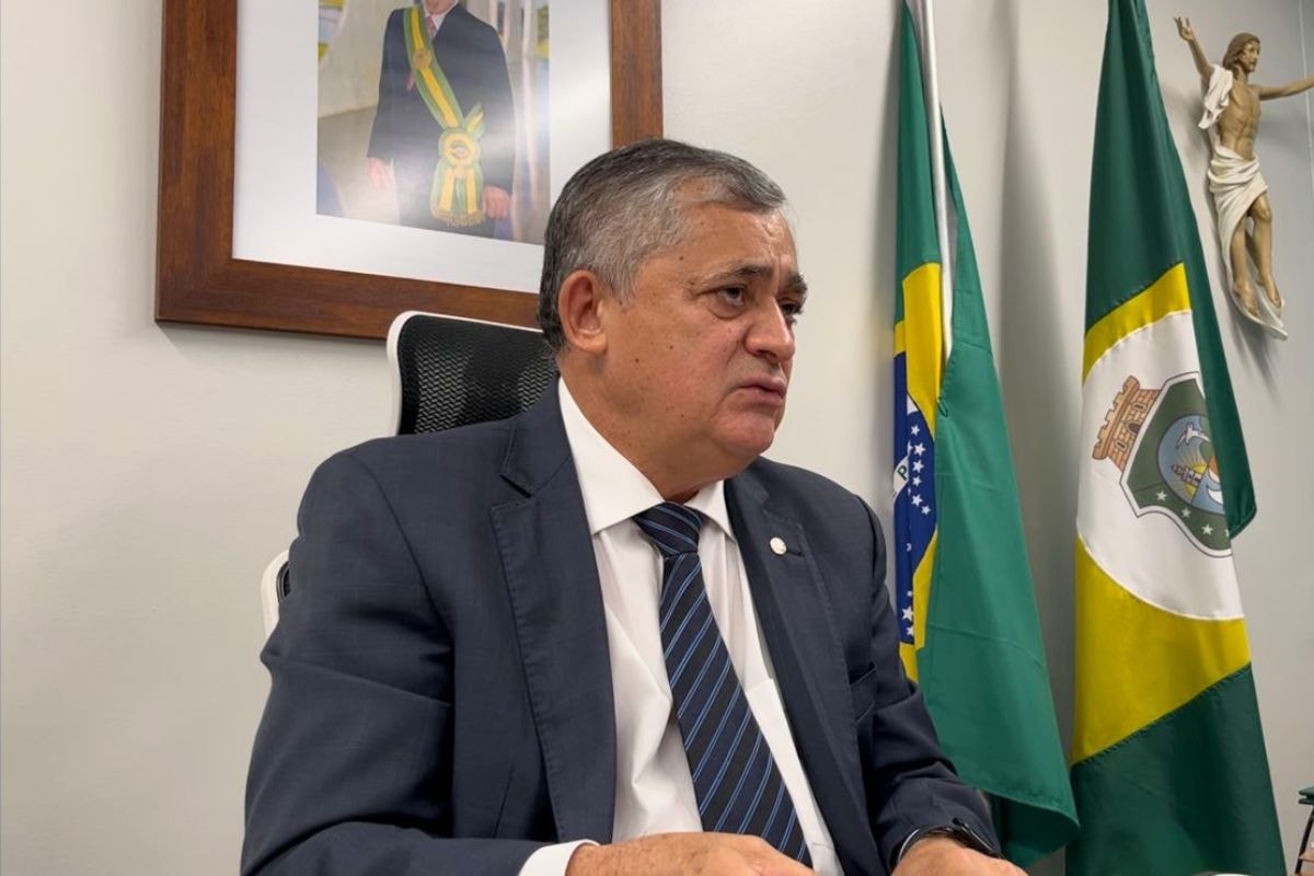 Líder do governo José Guimarães será o novo ministro da SRI