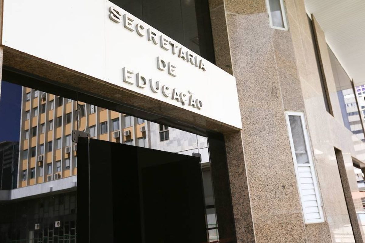 Celina faz mudança na Secretaria de Educação após queda no Ideb