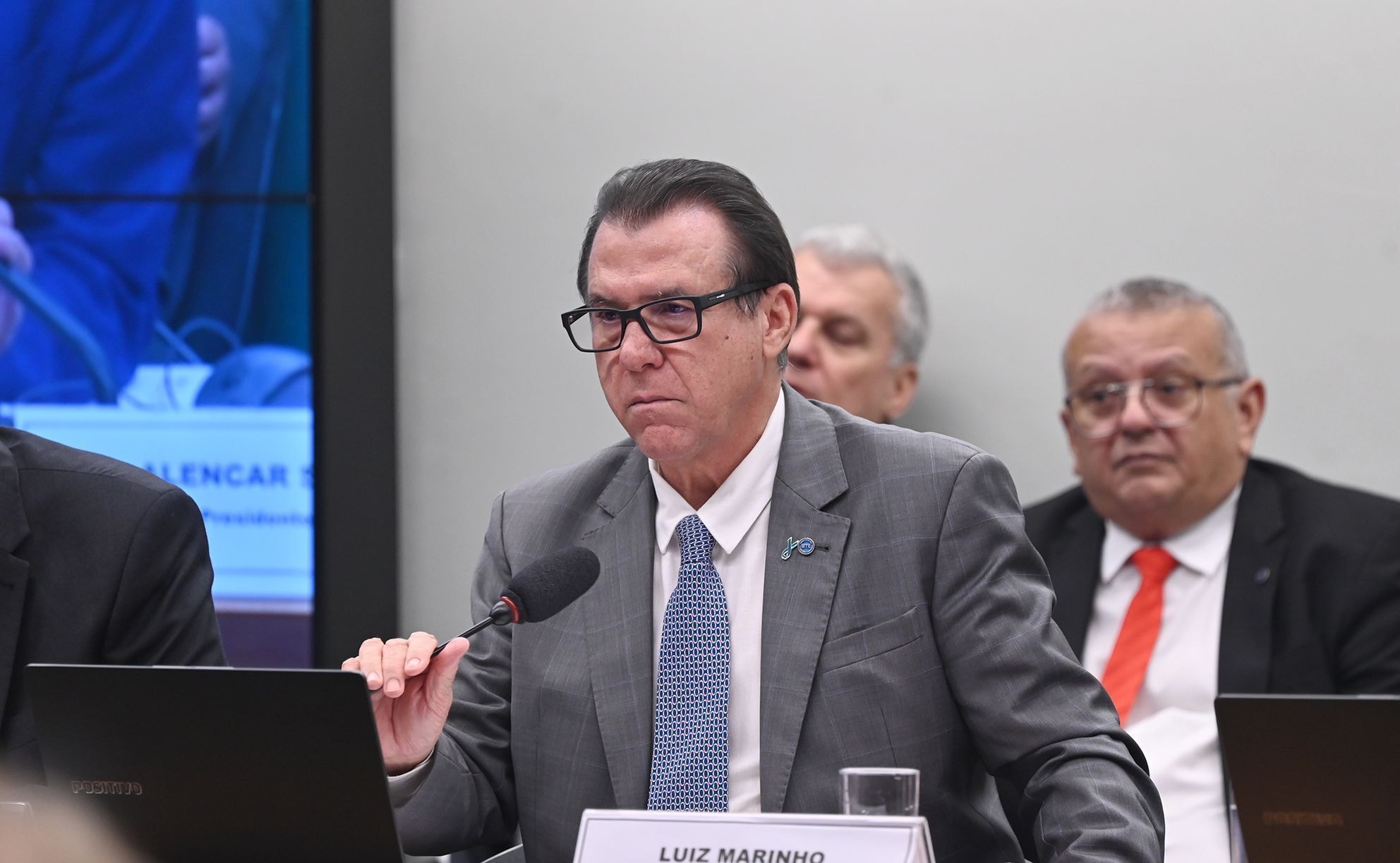 Fim da escala 6×1: 12 categorias estão na mira do governo