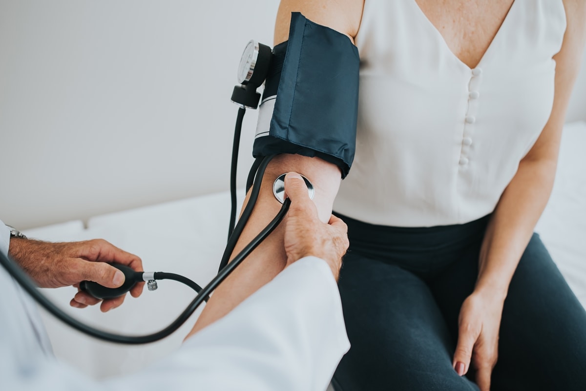 Inflamação pode influenciar pressão alta e se torna alvo de tratamento