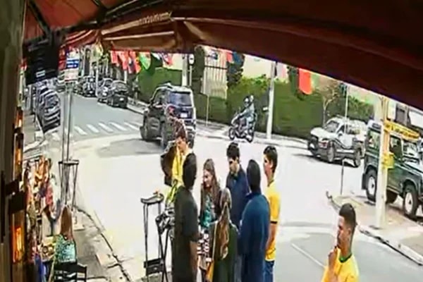 Perseguição policial termina em batida nos Jardins, bairro nobre de SP
