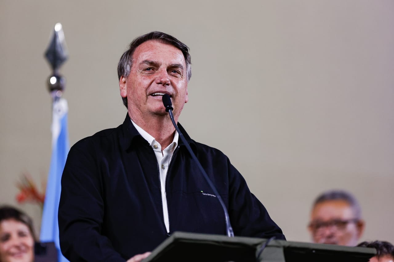 Bolsonaro recebe alta nesta segunda-feira (4/5) após cirurgia no ombro