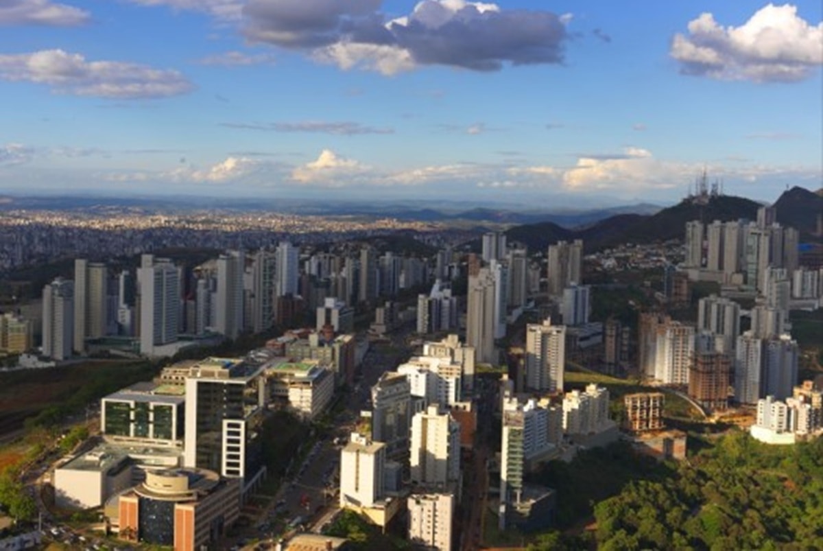 Polêmica do muro em MG: até onde se pode ir na busca por privacidade