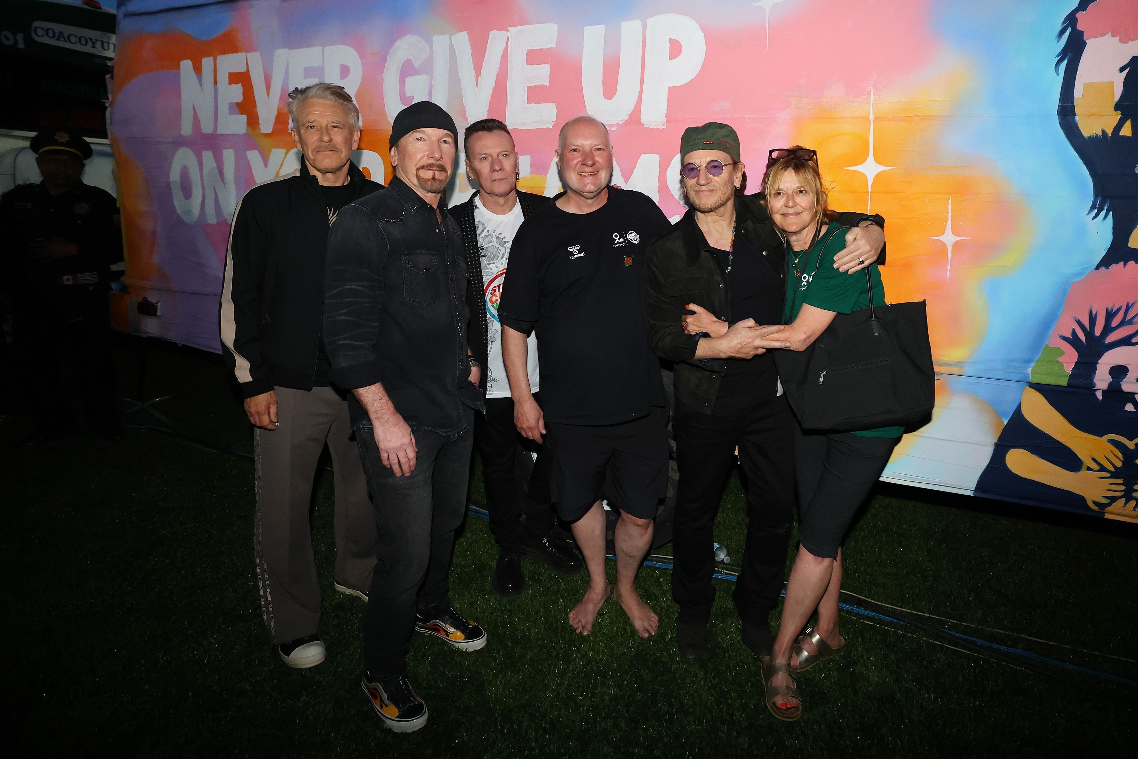 U2 no Brasil: saiba quando começam as vendas de ingressos
