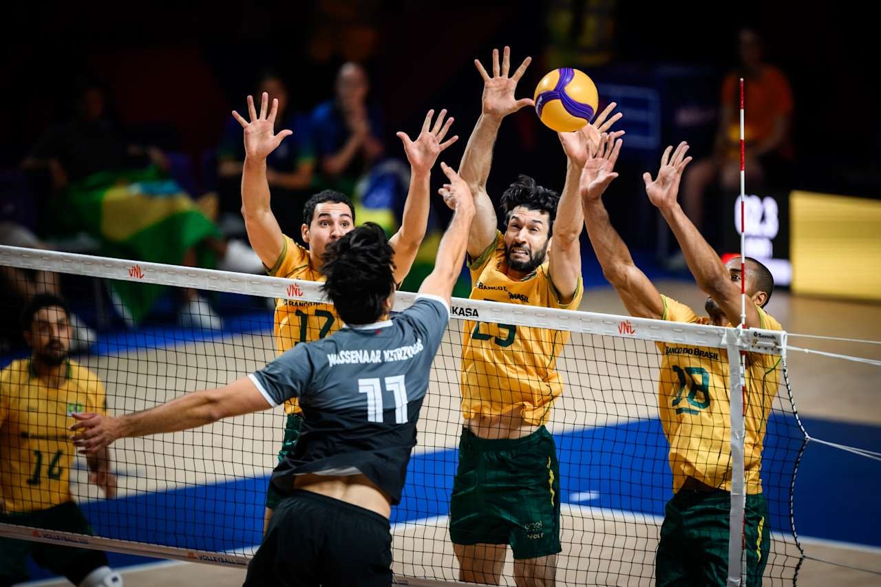 Vôlei: Brasil vence Canadá no tie-break e impede 4ª derrota seguida