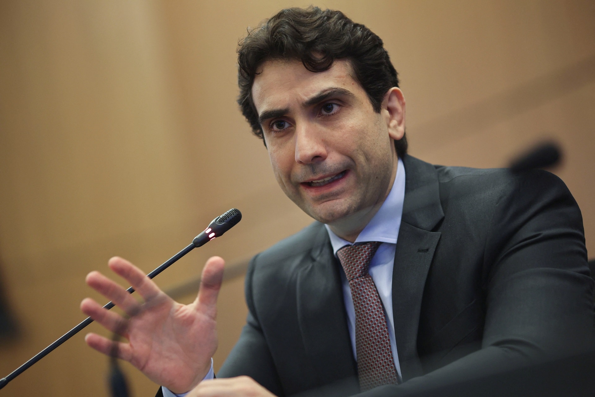 Galípolo: política de juros está mais relacionada a descasamento de demanda e oferta