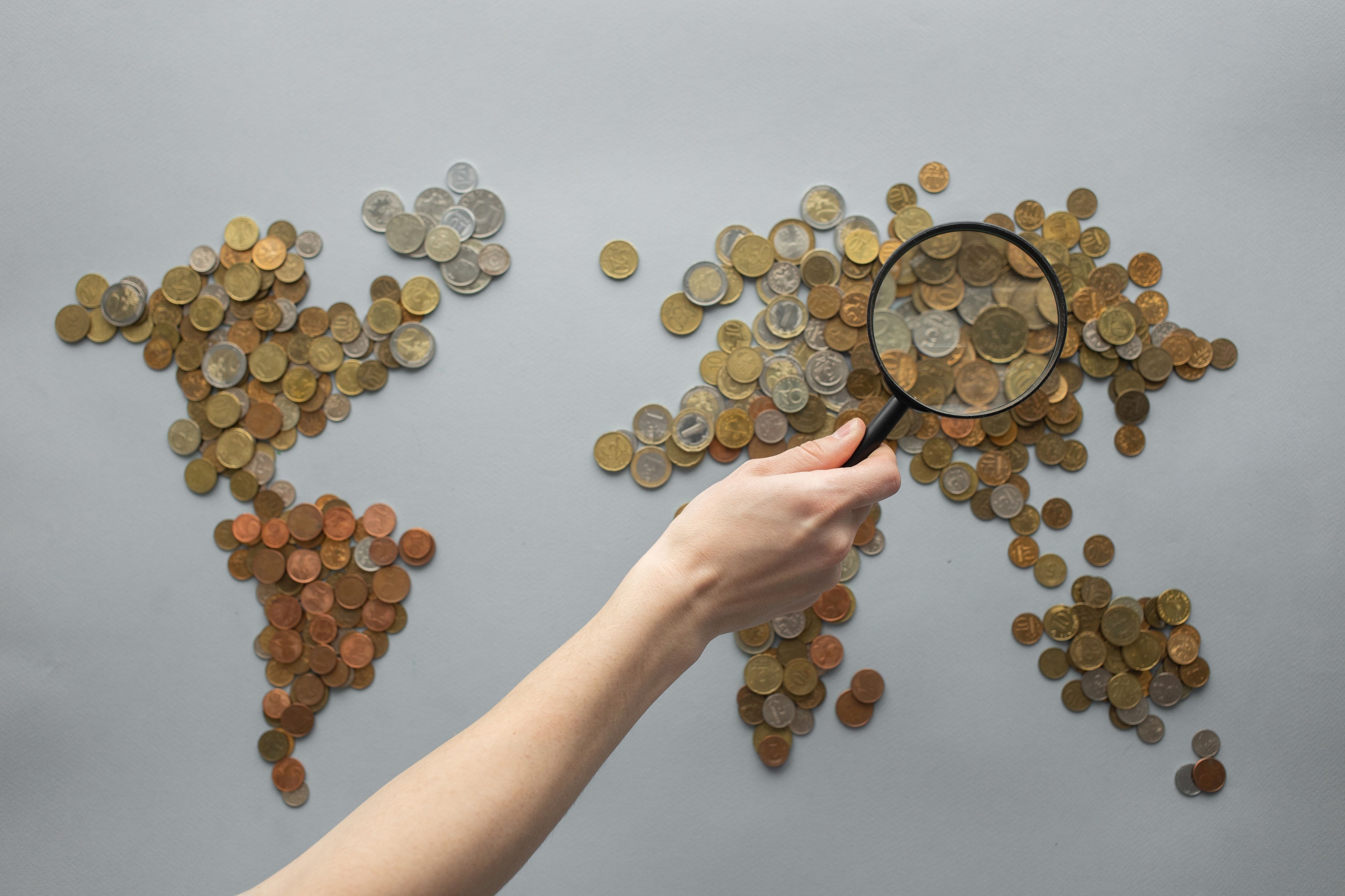 Lucro dos grandes bancos recua pela 1ª vez em mais de 2 anos, aponta estudo