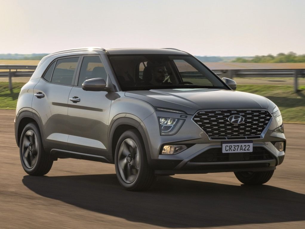 Ford EcoSport de seis rodas é leiloado e chama atenção por forma estranha