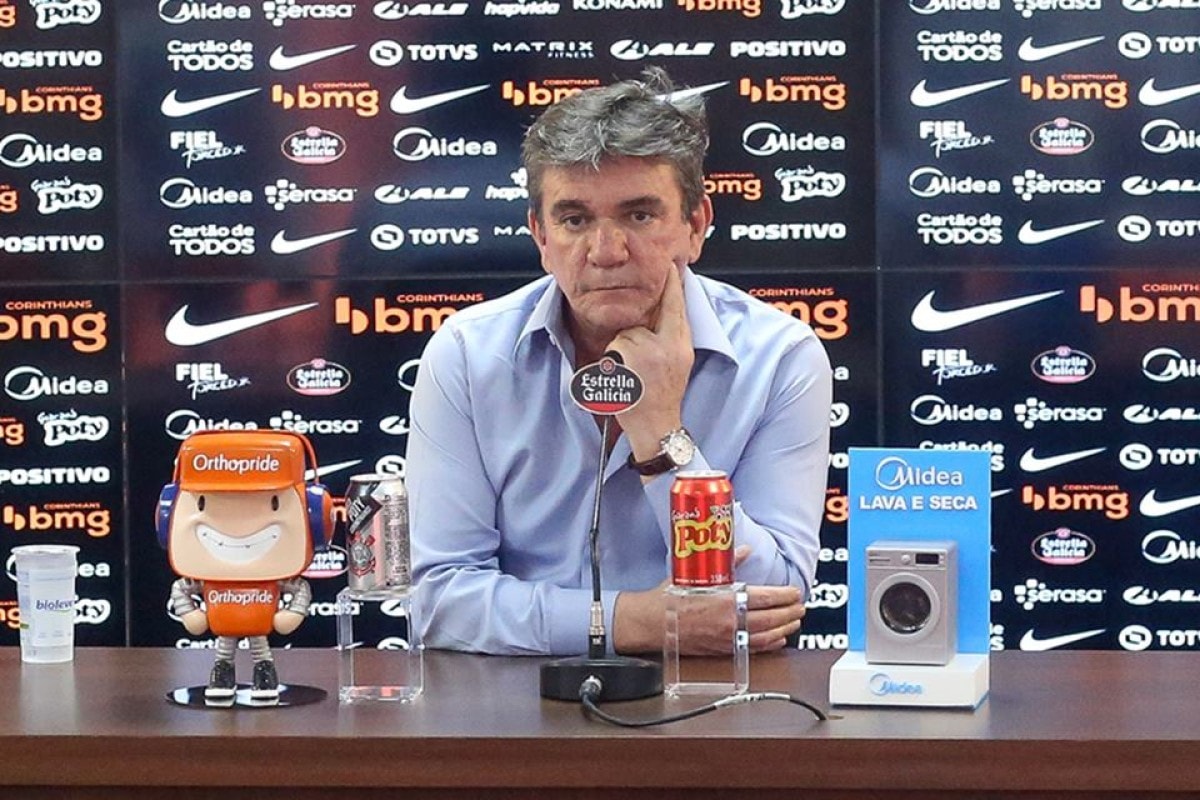 Ex-presidente, Andrés Sanchez é expulso do Corinthians após votação