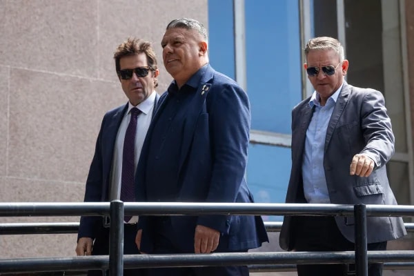 FBI confisca celular de presidente da Associação Argentina de Futebol