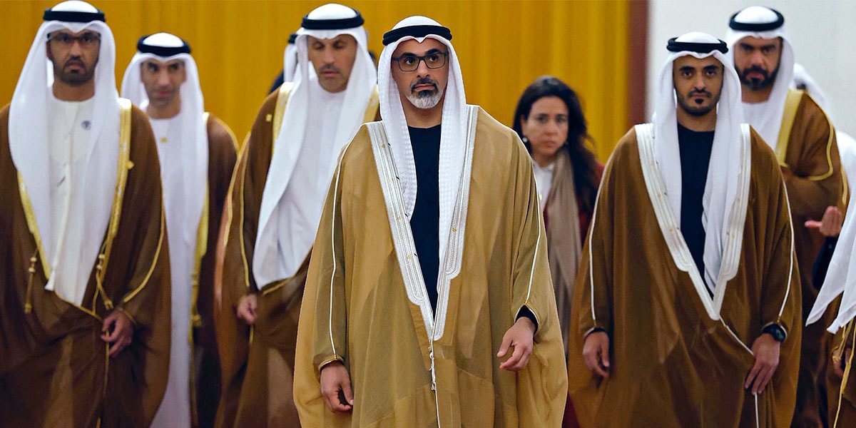 Príncipe herdeiro de Abu Dhabi aposta bilhões para reduzir dependência de Ormuz