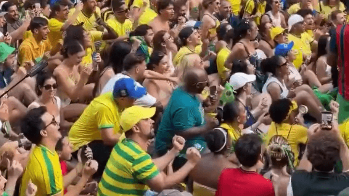 Sem dores, Raphinha treina com a Seleção e quer jogar contra a Noruega