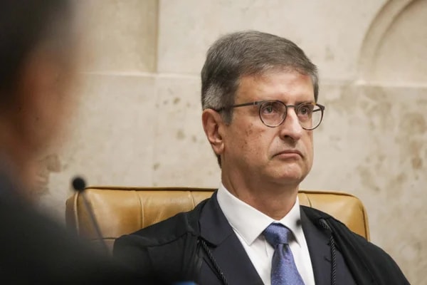 Delegados da PF pedem que Gonet se declare impedido para apurar relatório