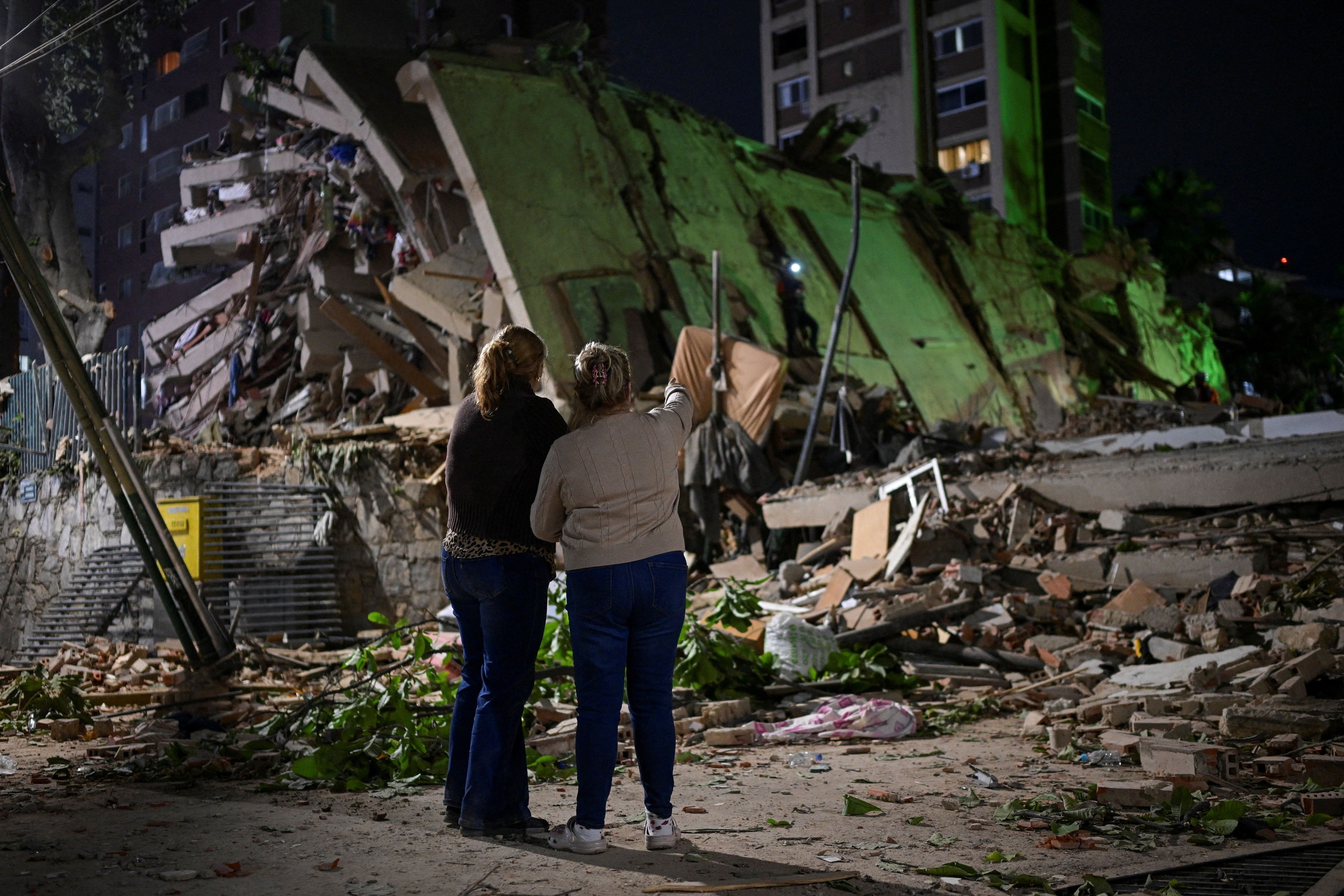 Terremotos na Venezuela: Número de mortos sobe para 1.719