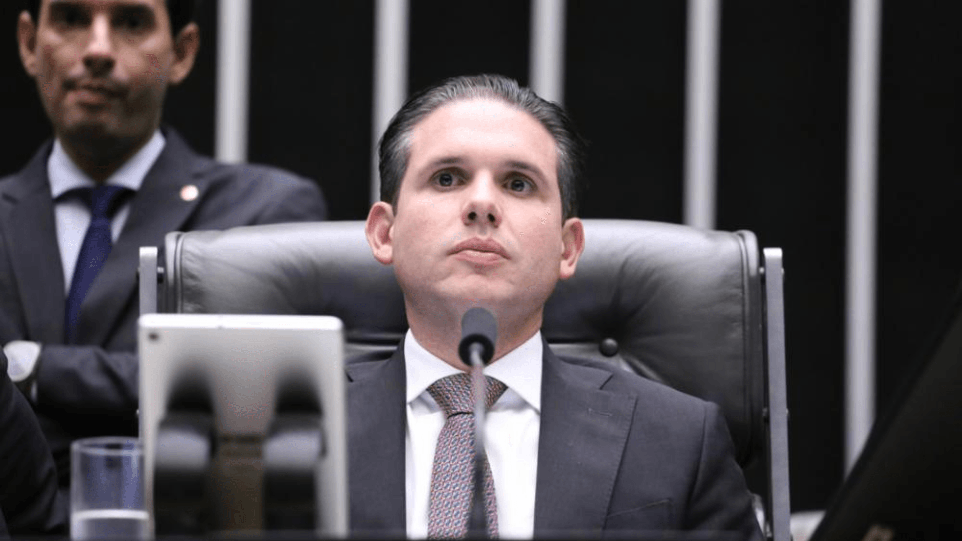 Dino: É urgente a reestruturação dos sistemas de regulação e fiscalização