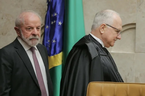 Lula registra vitórias, mas é pressionado por crises a um mês do 1º turno
