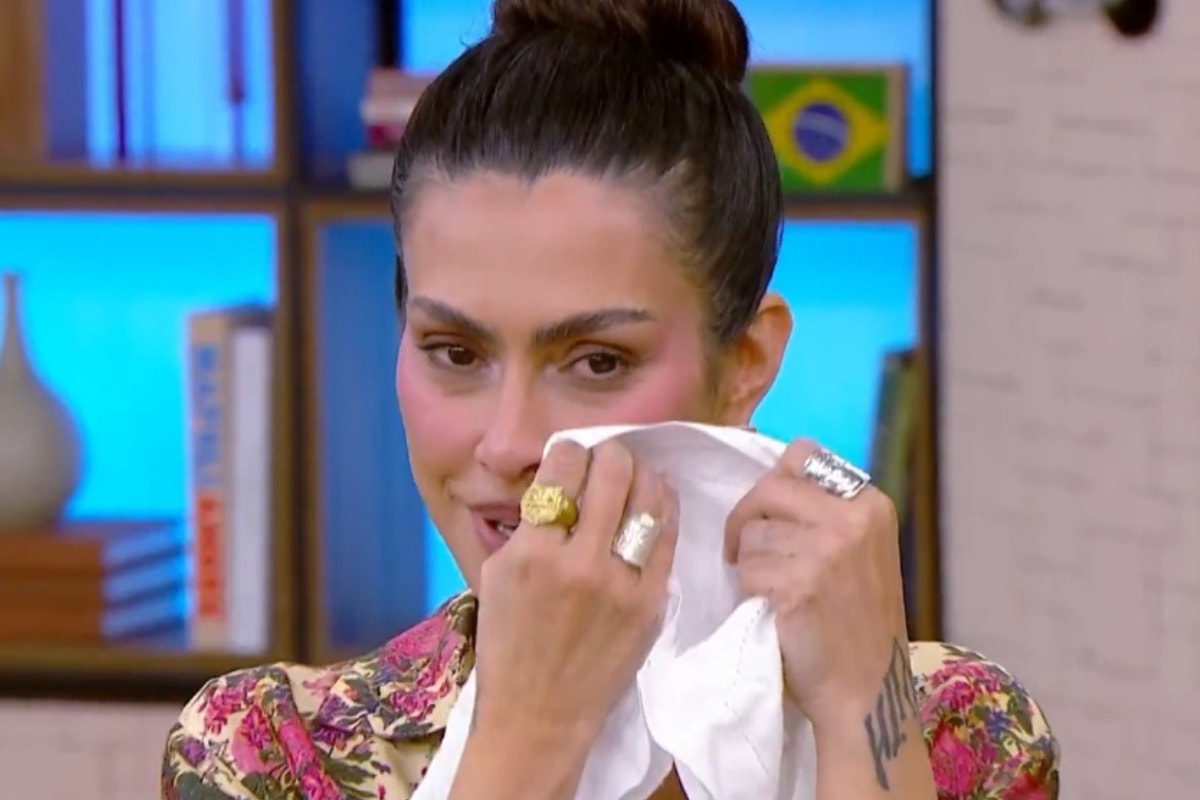 Falar abertamente de sexualidade afetou vida pessoal, diz Cleo Pires