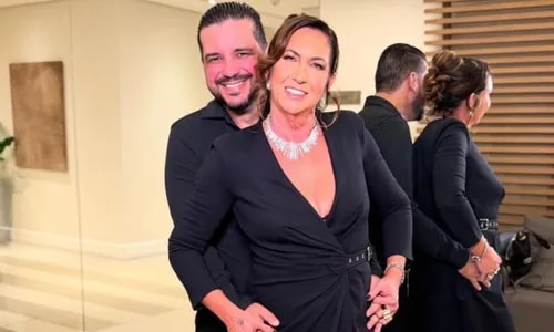 Mãe de Virginia surpreende ao comemorar aniversário de ex-namorado