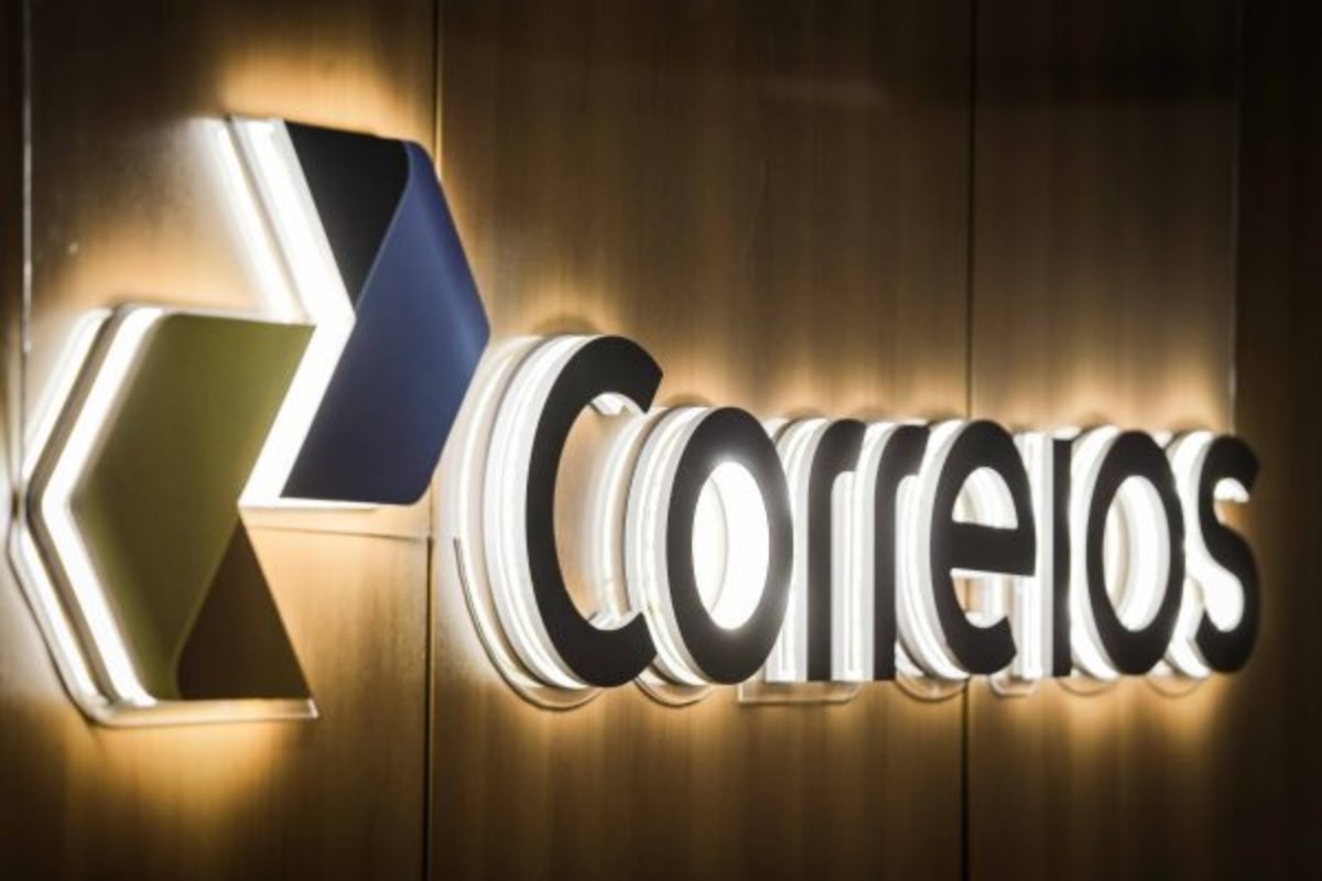 Correios retomam plano de reestruturação e avaliam fechar agências